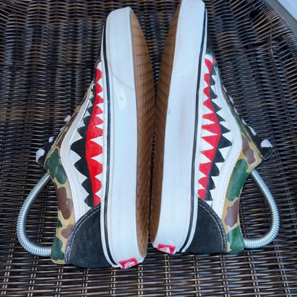 VANS X BAPE Custom Camo Old Skool Shoe/Sneakers 7 men’s or 5.5 women’s - Picture 4 of 9